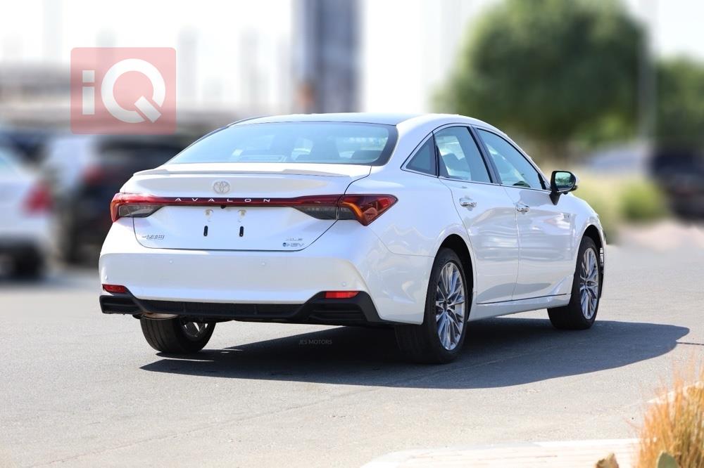 تويوتا أفالون